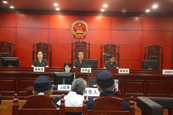 从陕西省府谷县政协原党组书记,主席白雪梅案说起